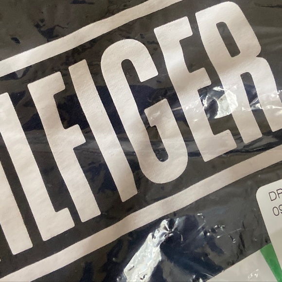 TOMMY HILFIGER Men’s Short Sleeve Screen Print Logo Tee Dark Navy Size Large - Picture 8 of 9